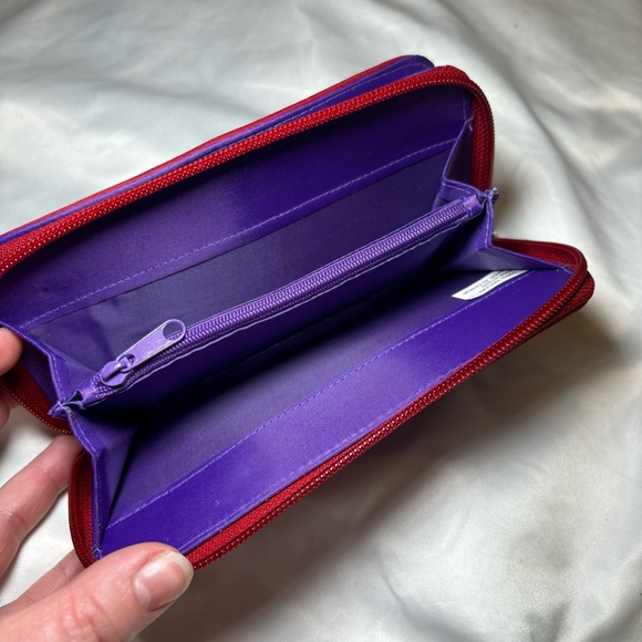 Red Hat Society Nylon Zip Around Wallet Metal Charm Zipper Pull 7 x 3.5 Inch - Picture 9 of 10